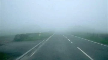 انخفاض شديد في الرؤية على الطرق السريعة يهدد سلامة المواطنين بحسب «الأرصاد»